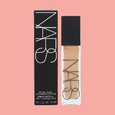 NARS Natural Radiant Longwear Foundation - Santa Fe: Powder liquid foundation for radiant and long-lasting makeup