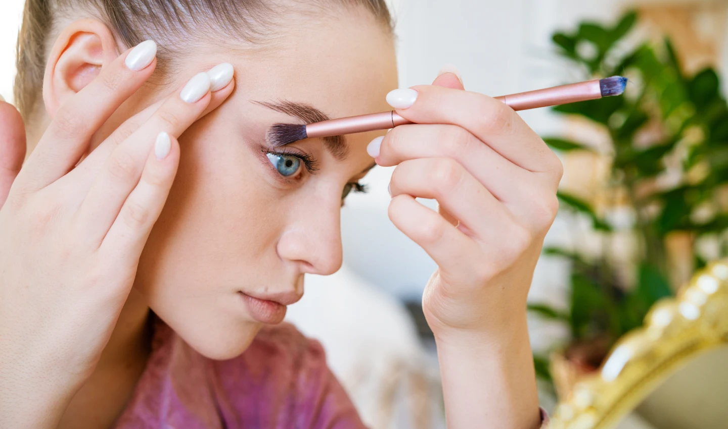 Eyeshadow for Eye Shape: Enhancing the Beauty of a Woman's Eyes