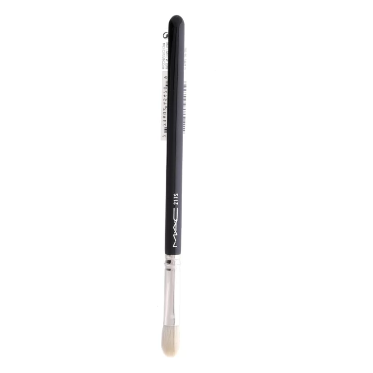 MAC 217 Blending Brush - a versatile makeup brush on a white background