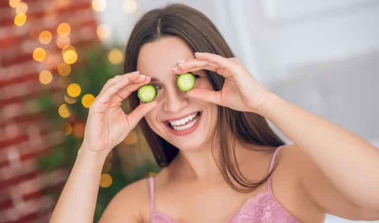 Young woman with captivating eyes demonstrating the effectiveness of home remedies for under-eye puffiness